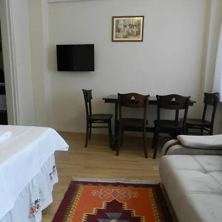 Oid Hagia Sophia Pansion Hotel